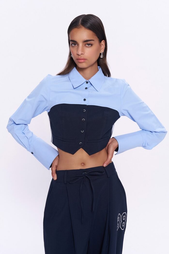 Garni Detailed Buttoned Crop Shirt - Image 2