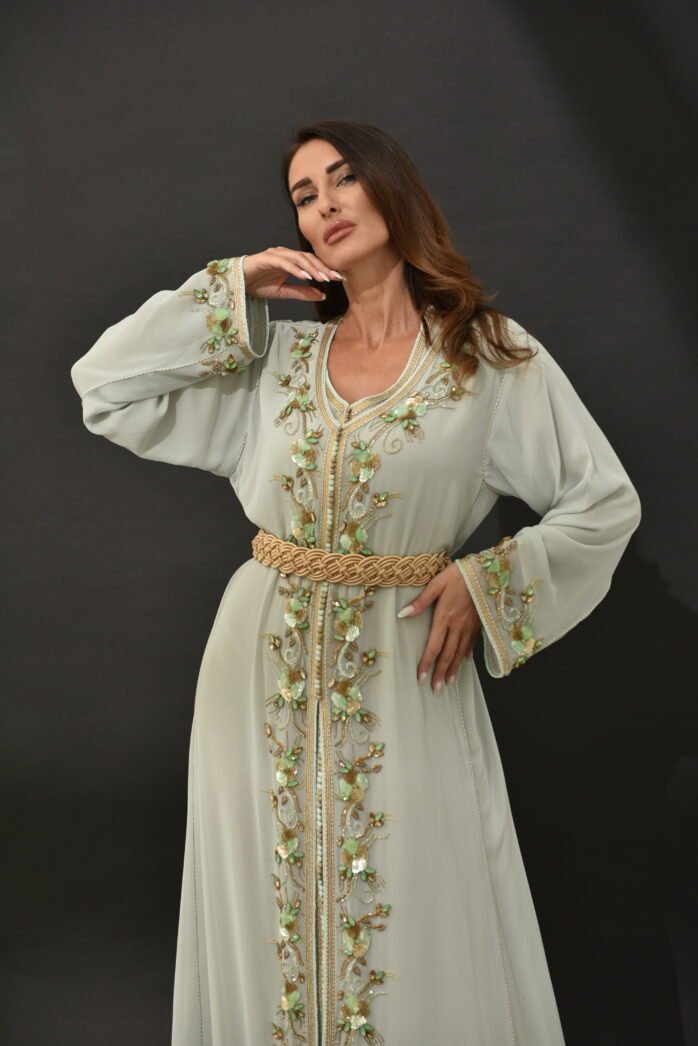 Handcrafted two-piece kaftan with embroidery - Image 4