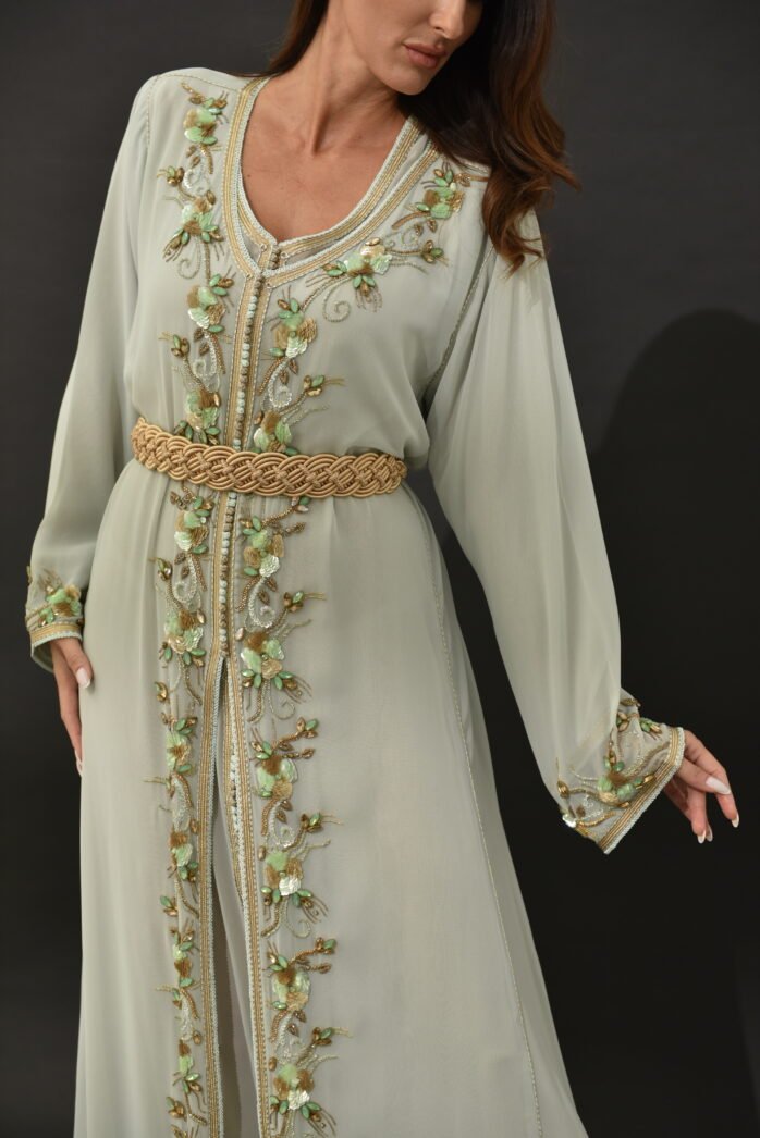 Handcrafted two-piece kaftan with embroidery - Image 5