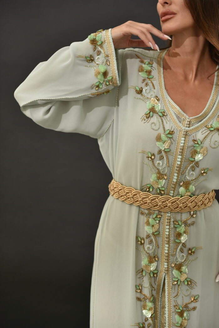 Handcrafted two-piece kaftan with embroidery - Image 6