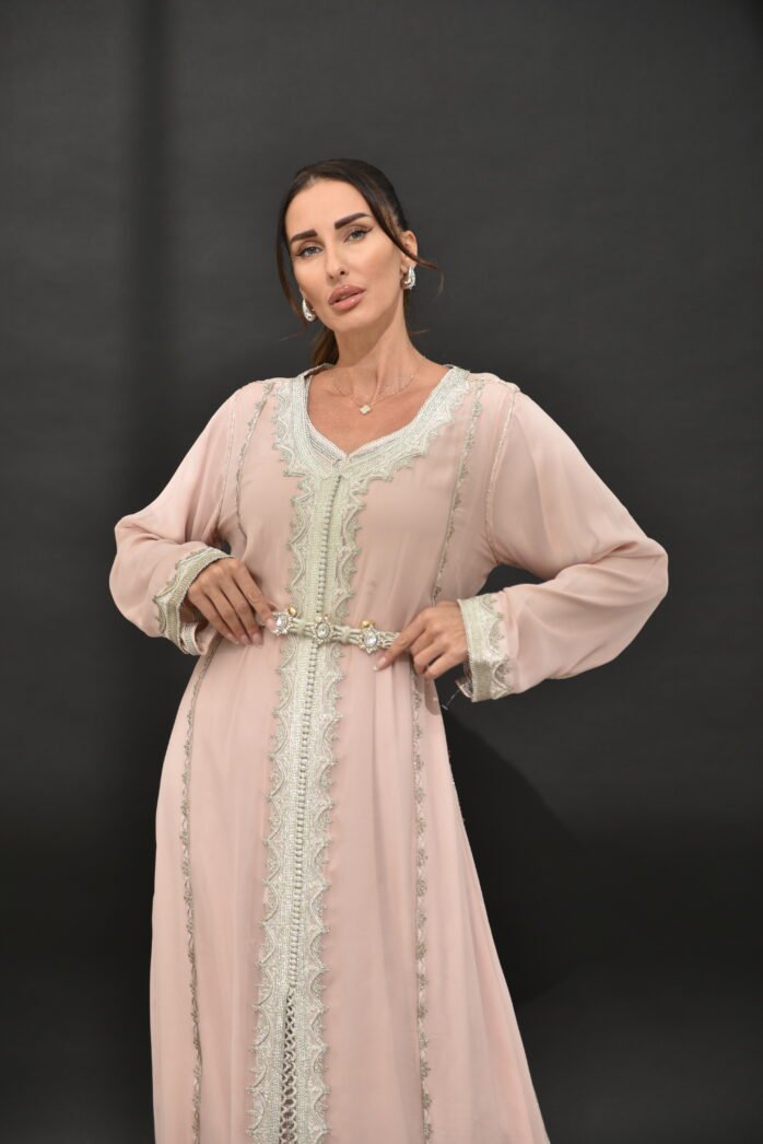 Two-piece hand-crafted caftan - Image 4